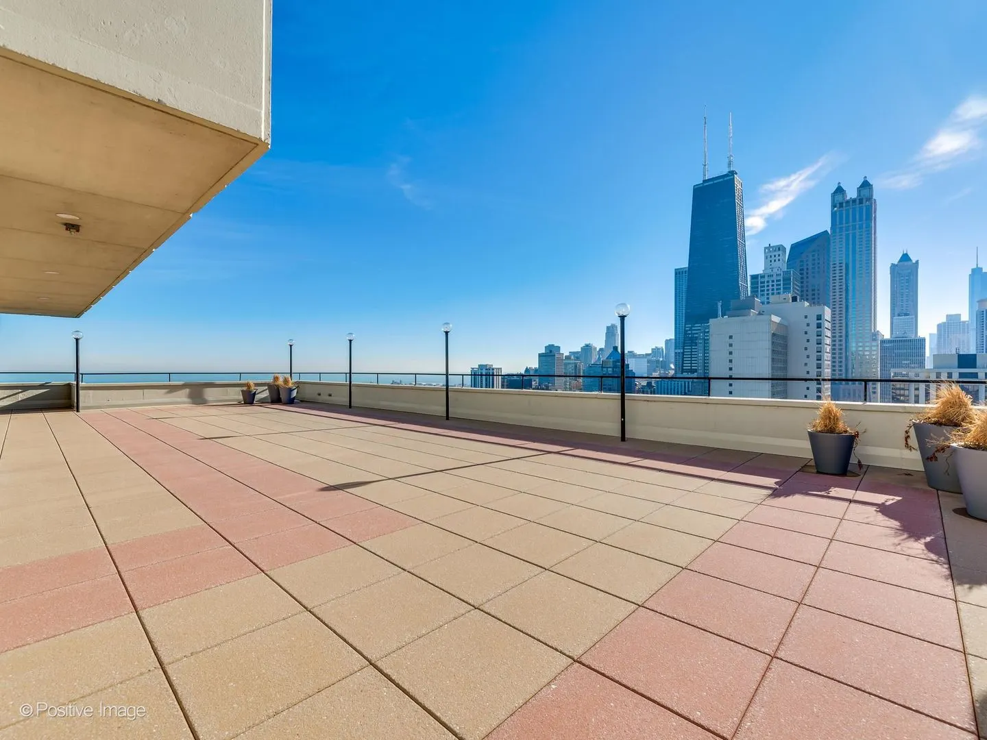 1212 N Lake Shore Drive IL #16C5