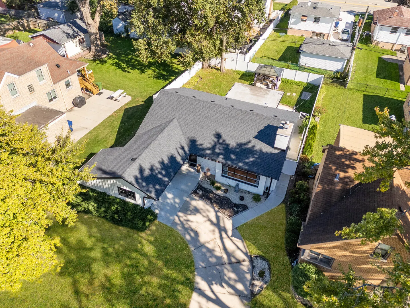 9525 Parkside Avenue IL