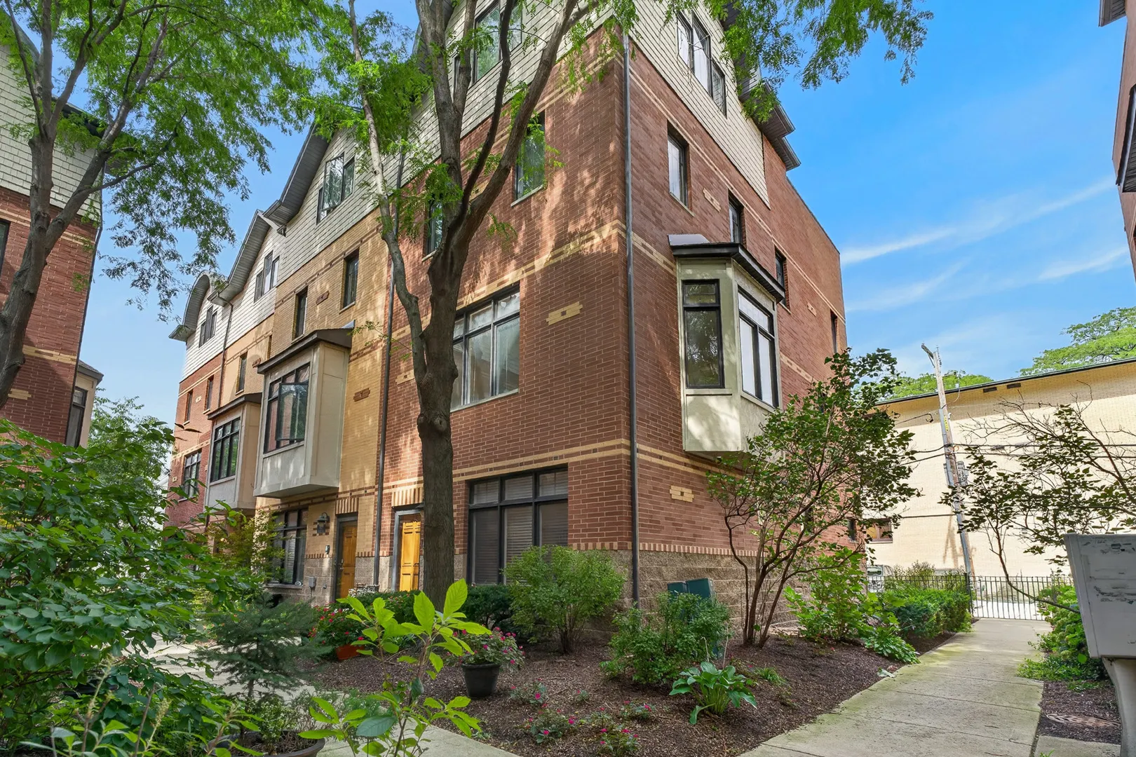 1027 Lincoln Trail IL