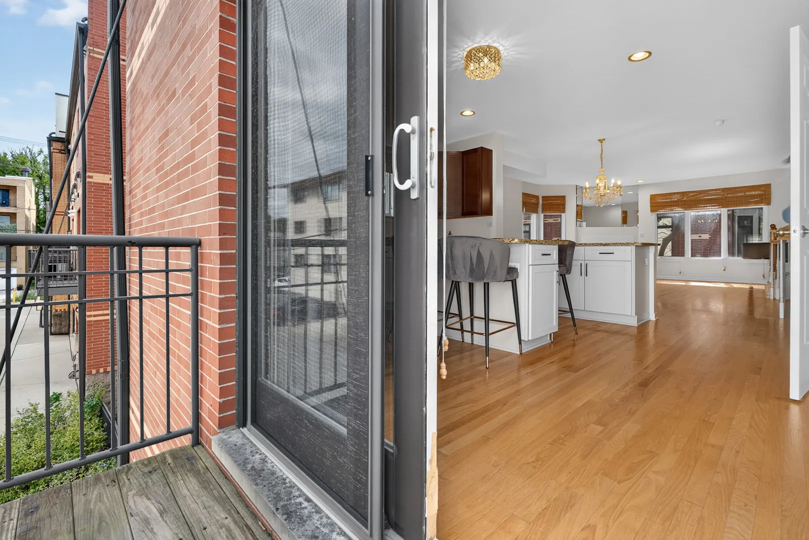 1027 Lincoln Trail IL