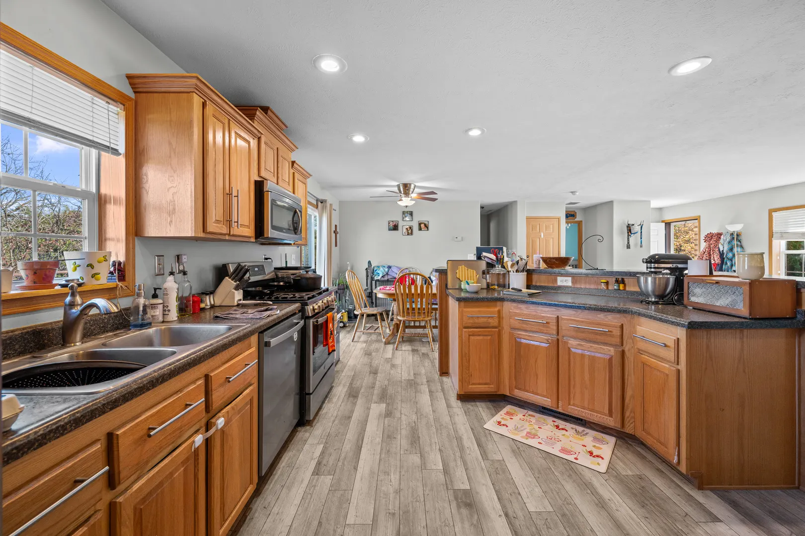 4504 W 14th Street IA