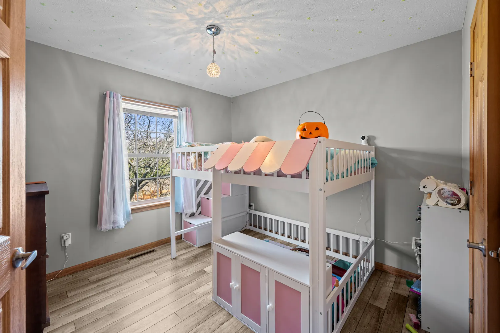 4504 W 14th Street IA