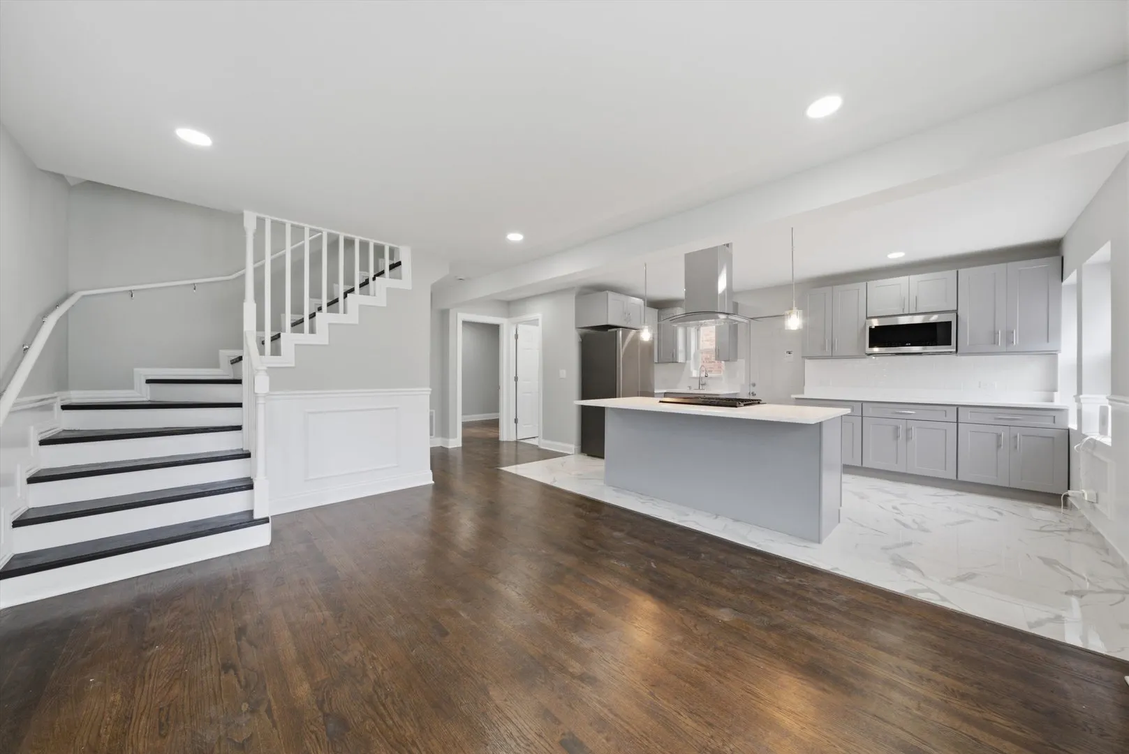 433 W 100TH Street IL