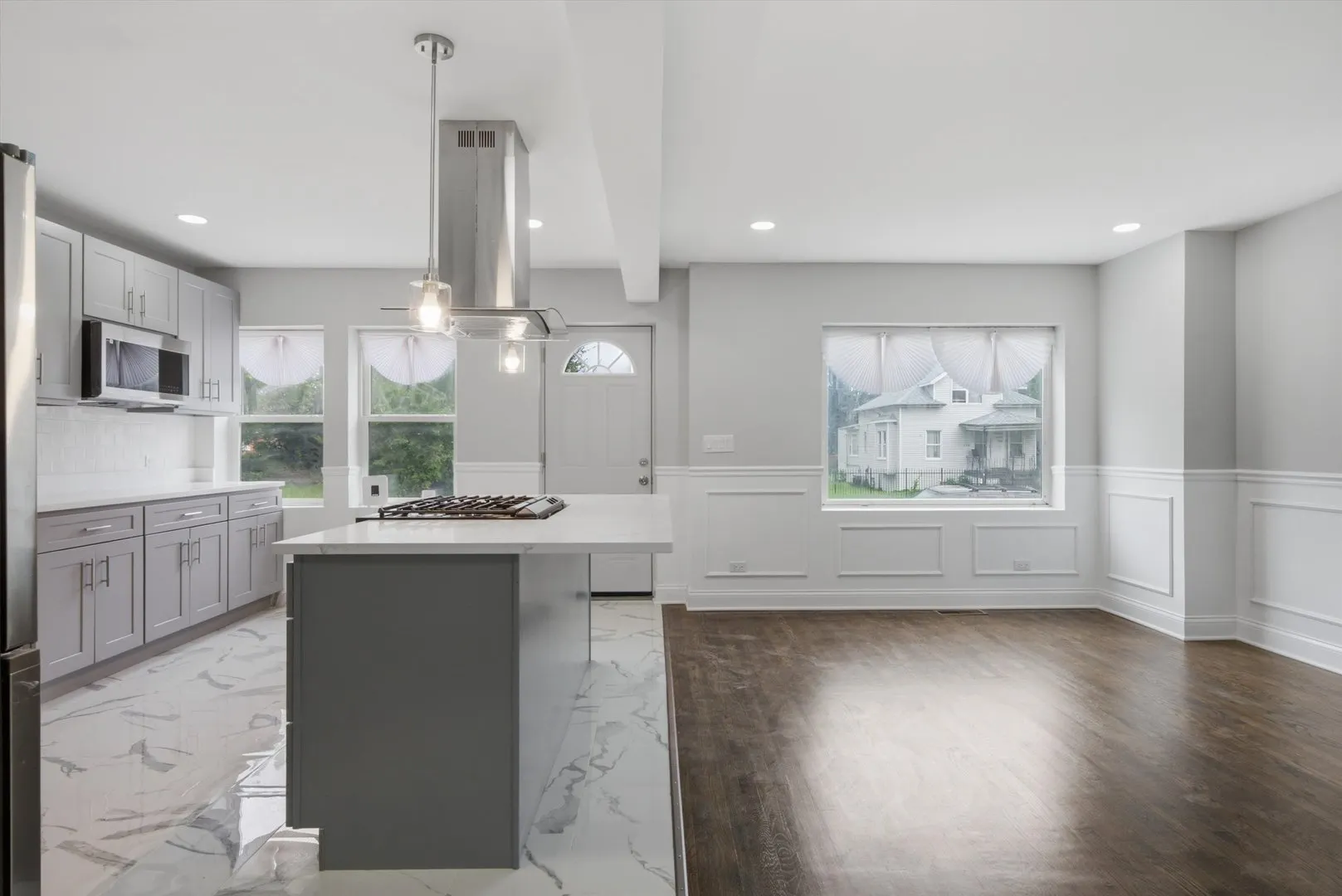 433 W 100TH Street IL