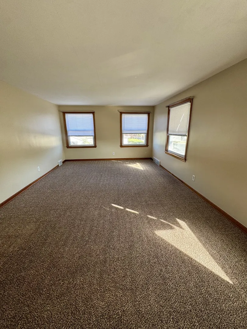 1023 1/2 53RD Street IL