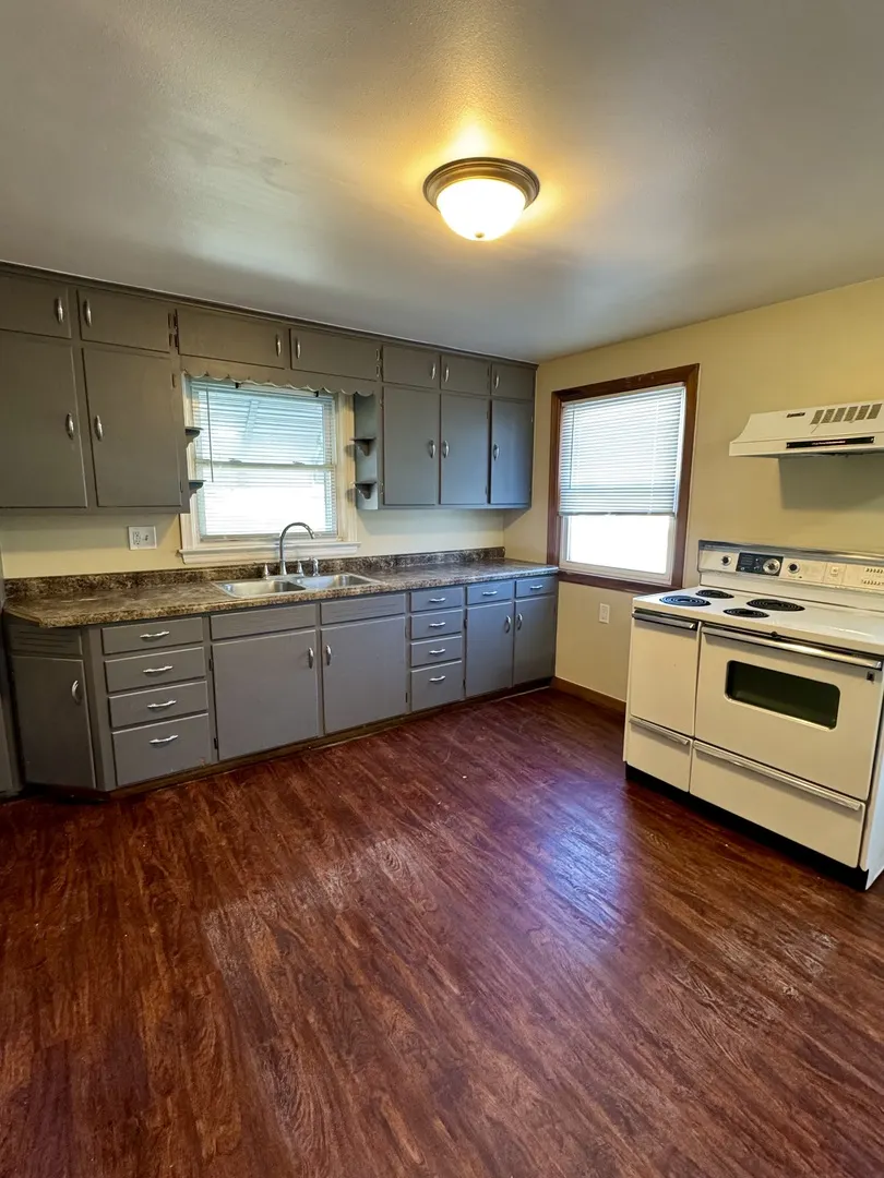 1023 1/2 53RD Street IL