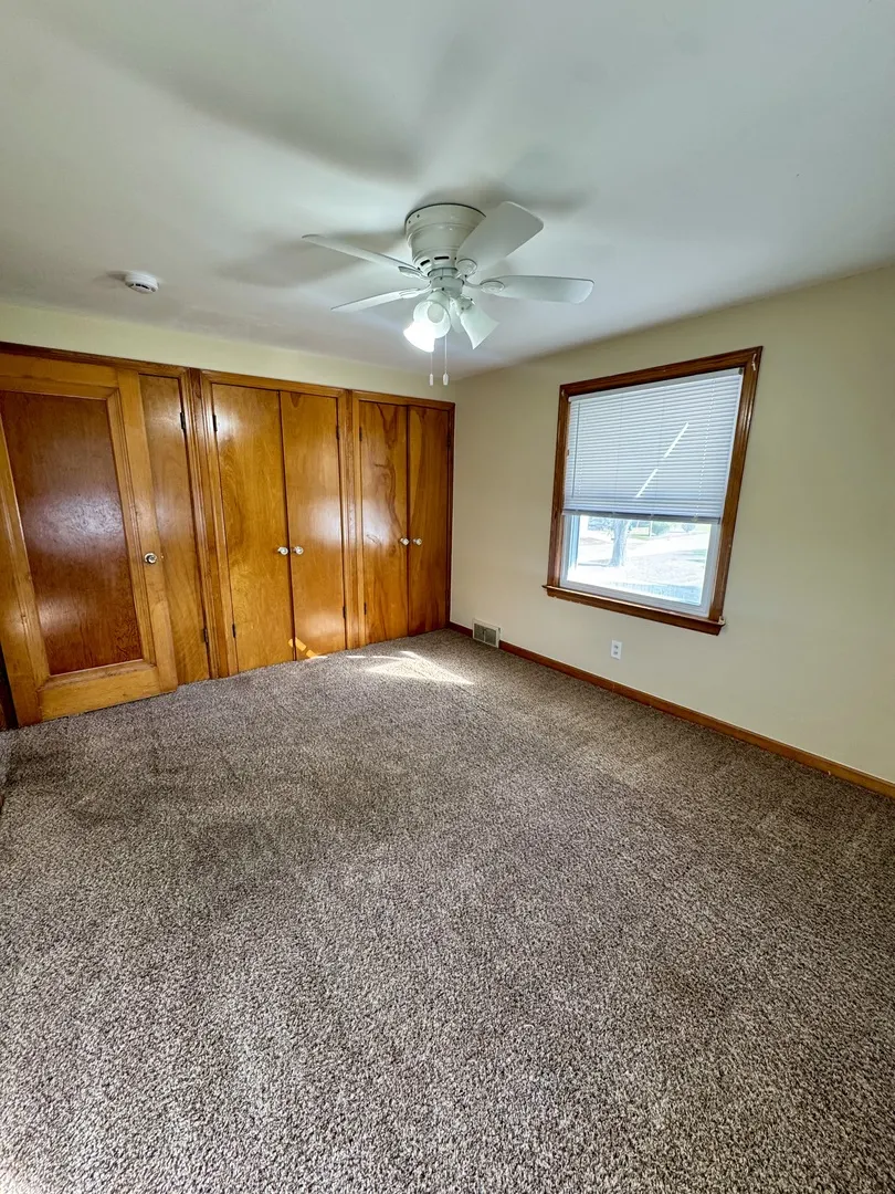 1023 1/2 53RD Street IL