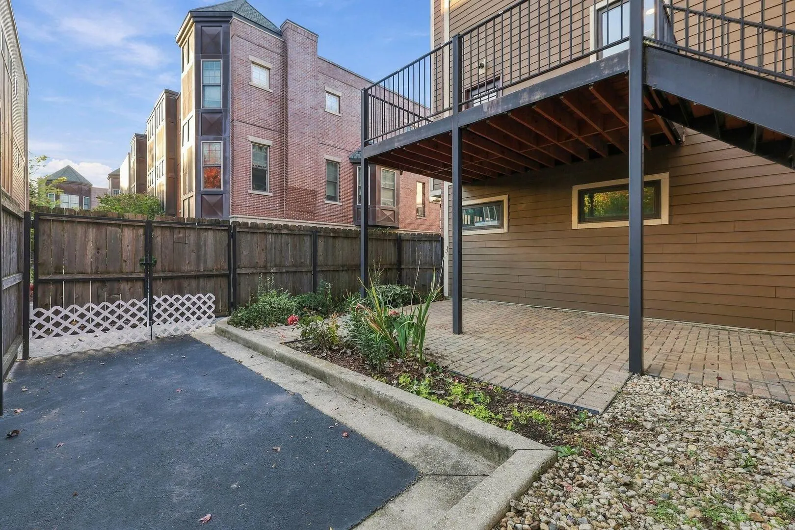 2957 W Cornelia Avenue IL