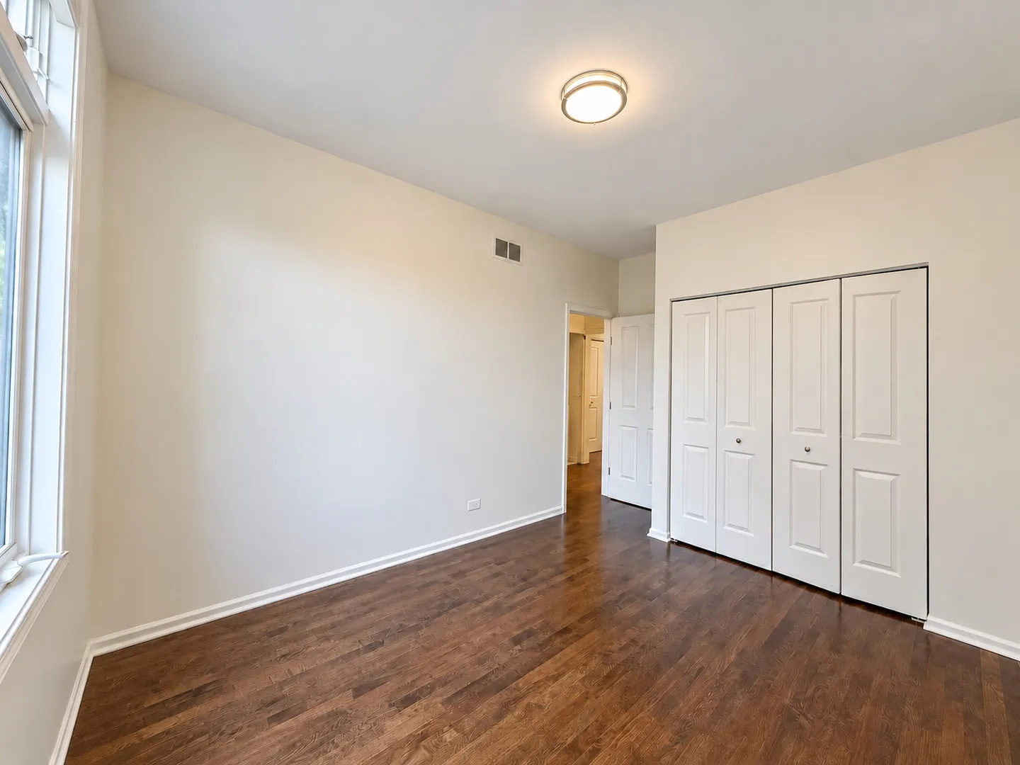1351 W ALTGELD Street IL #1J