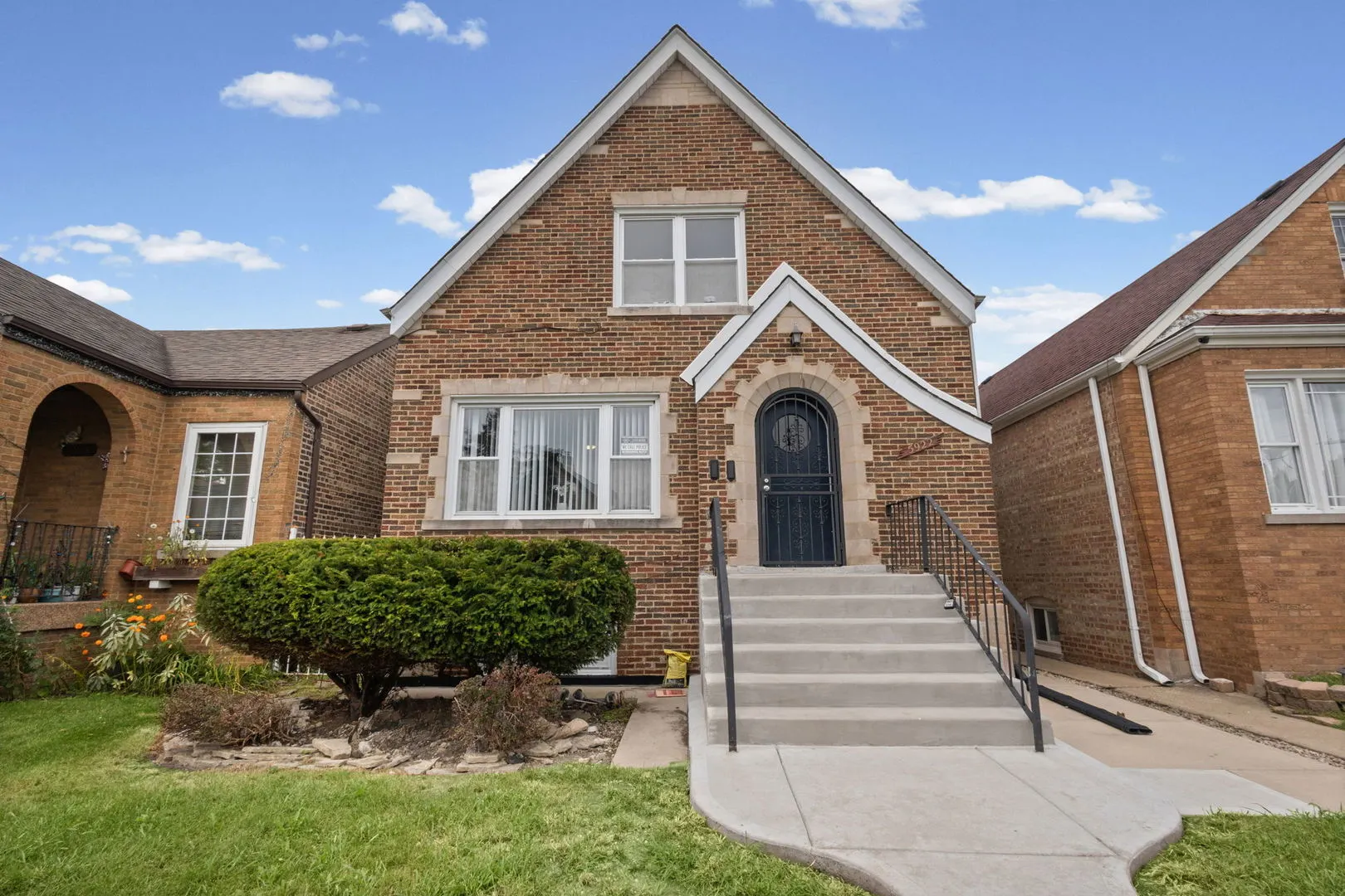 5922 S Karlov Avenue IL