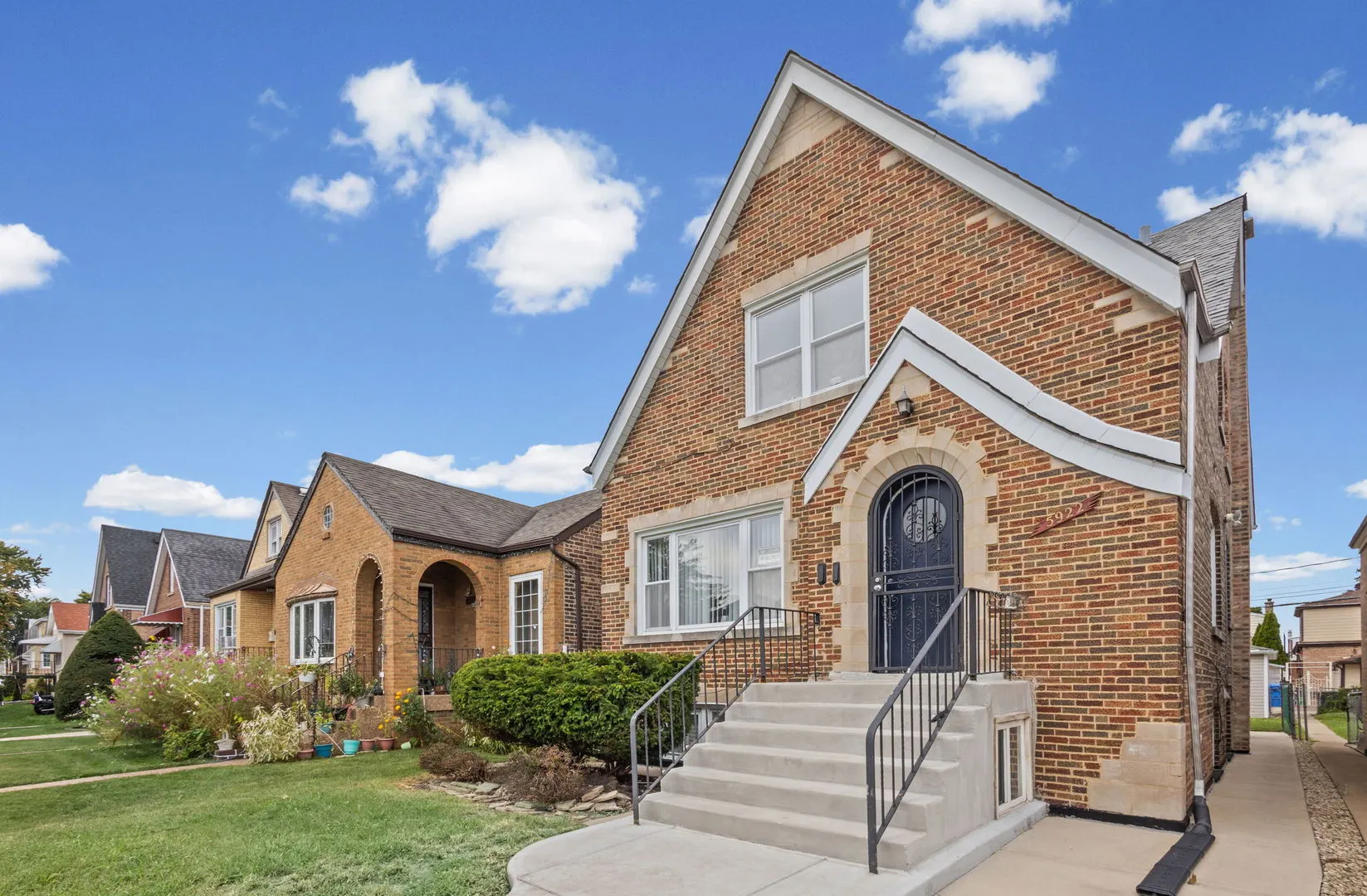 5922 S Karlov Avenue IL
