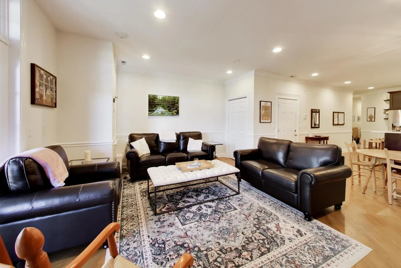 725 W Diversey Parkway IL #3W
