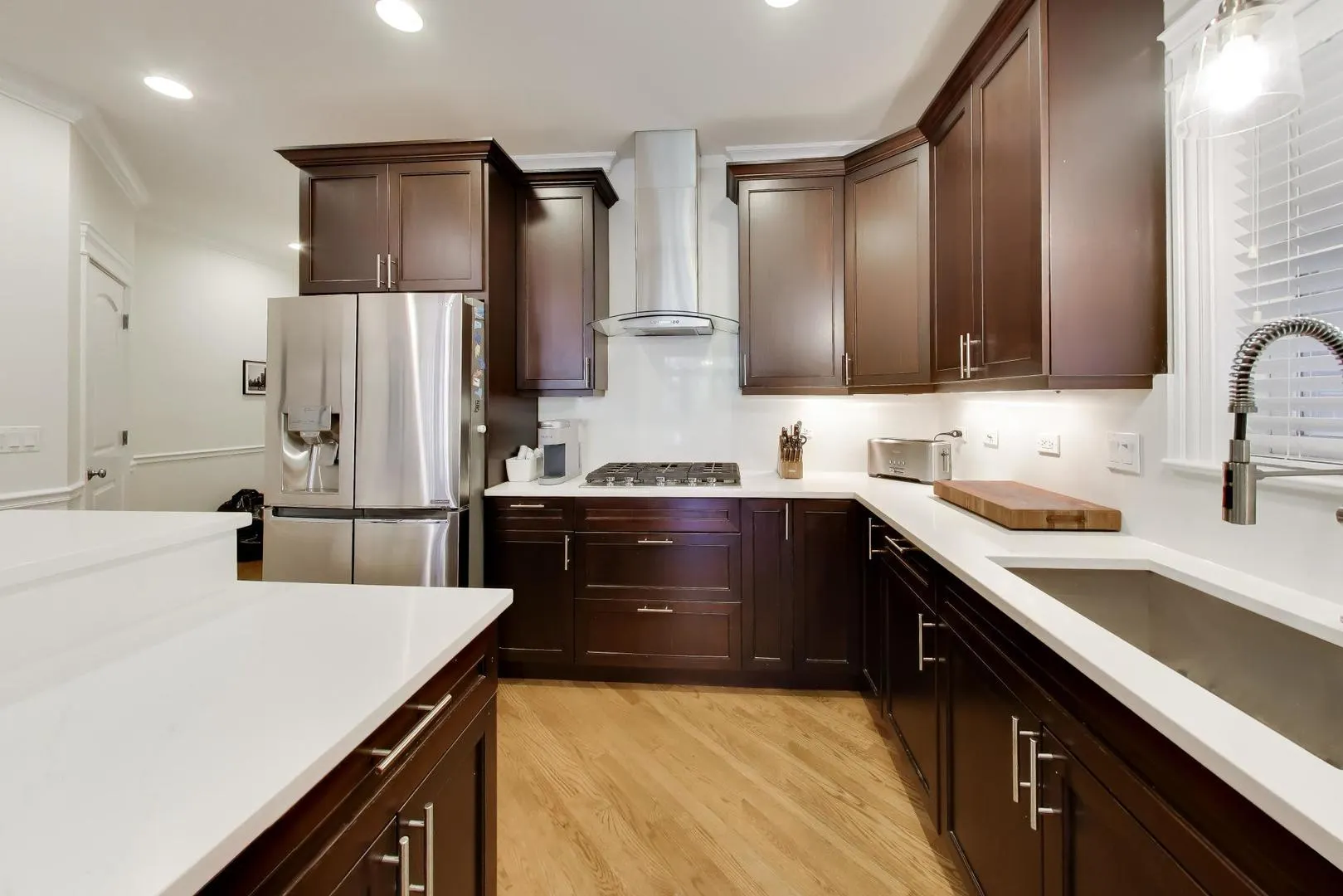 725 W Diversey Parkway IL #3W