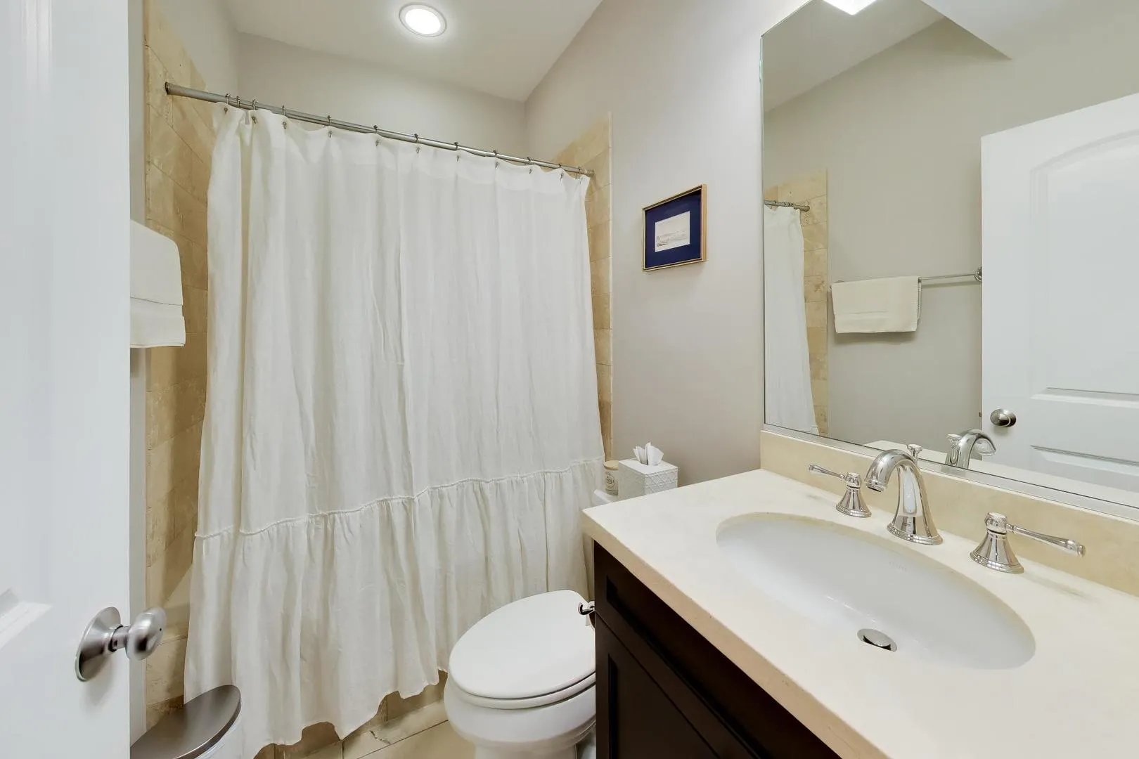 725 W Diversey Parkway IL #3W