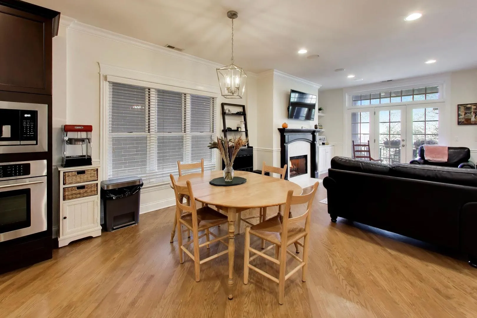 725 W Diversey Parkway IL #3W