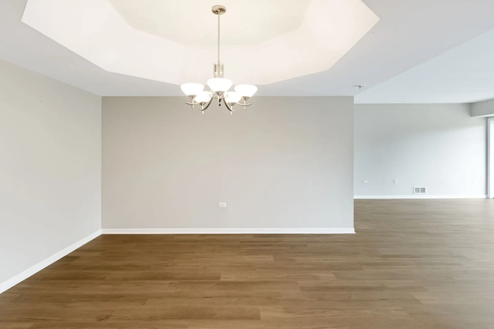 8505 Woodward Avenue IL #202