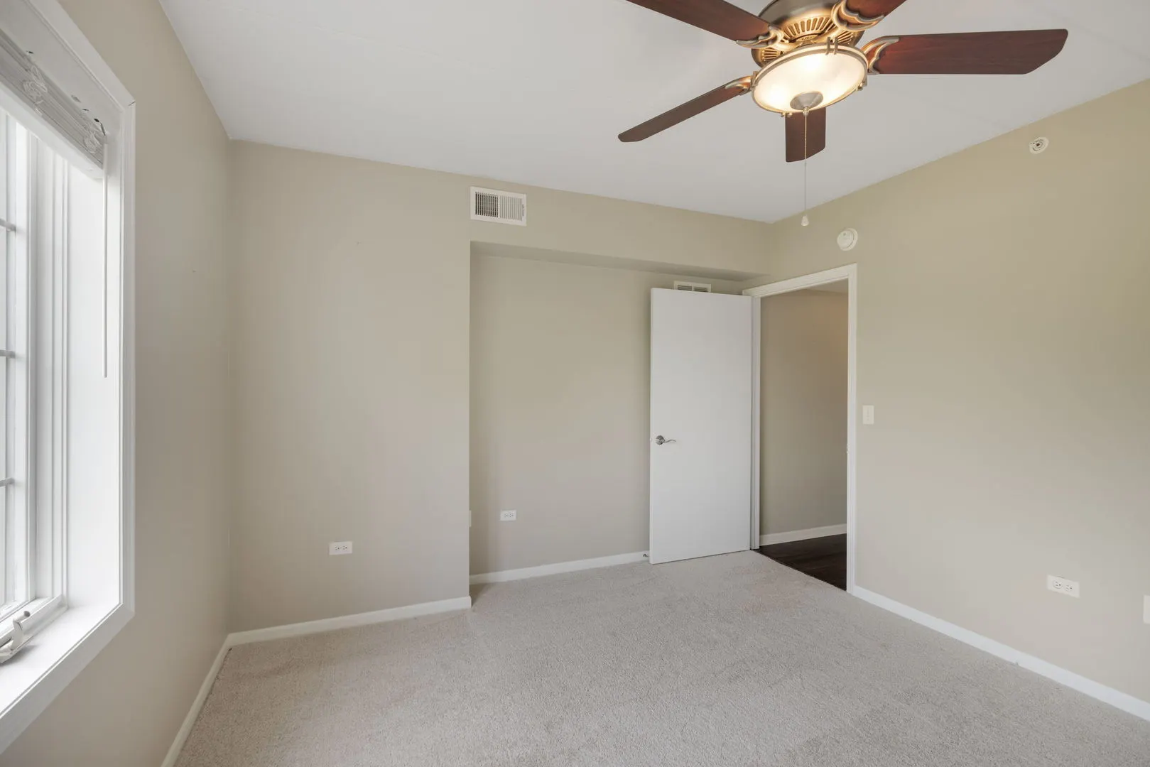 8505 Woodward Avenue IL #202