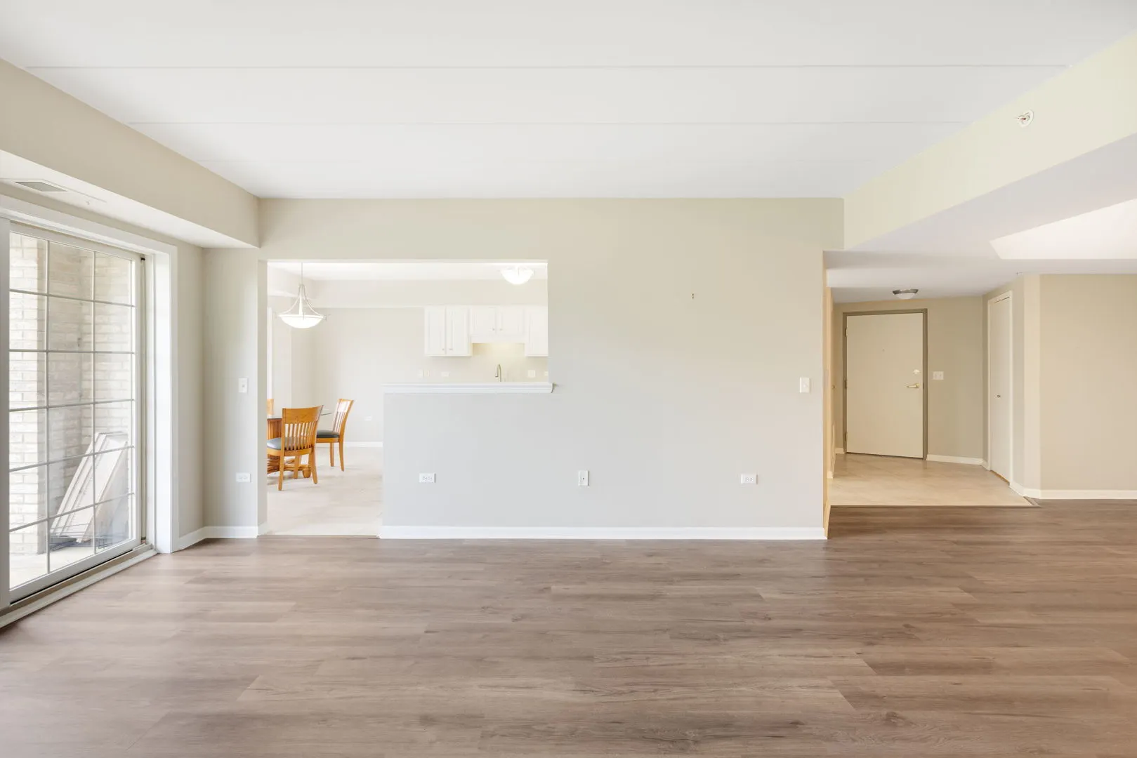 8505 Woodward Avenue IL #202