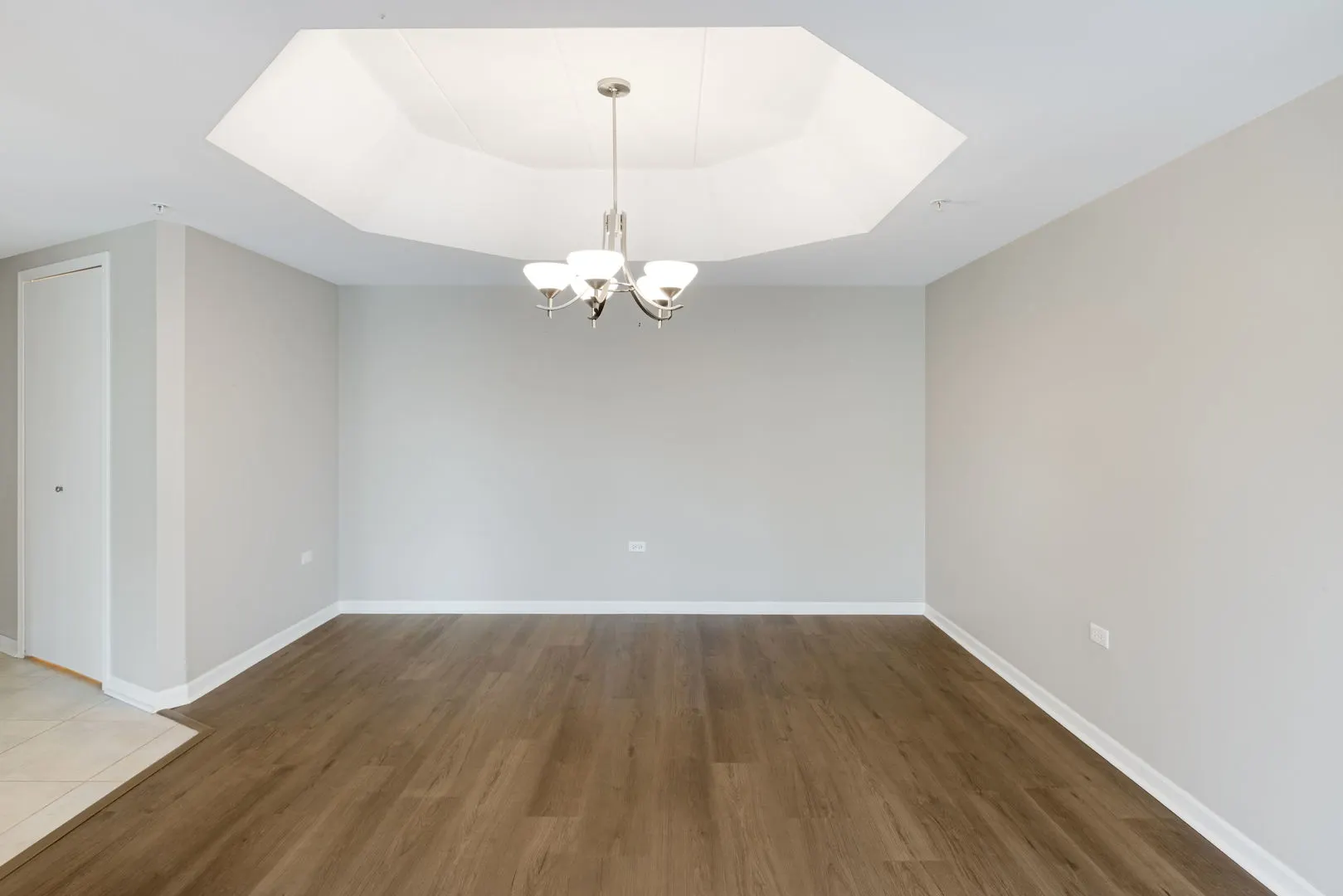 8505 Woodward Avenue IL #202