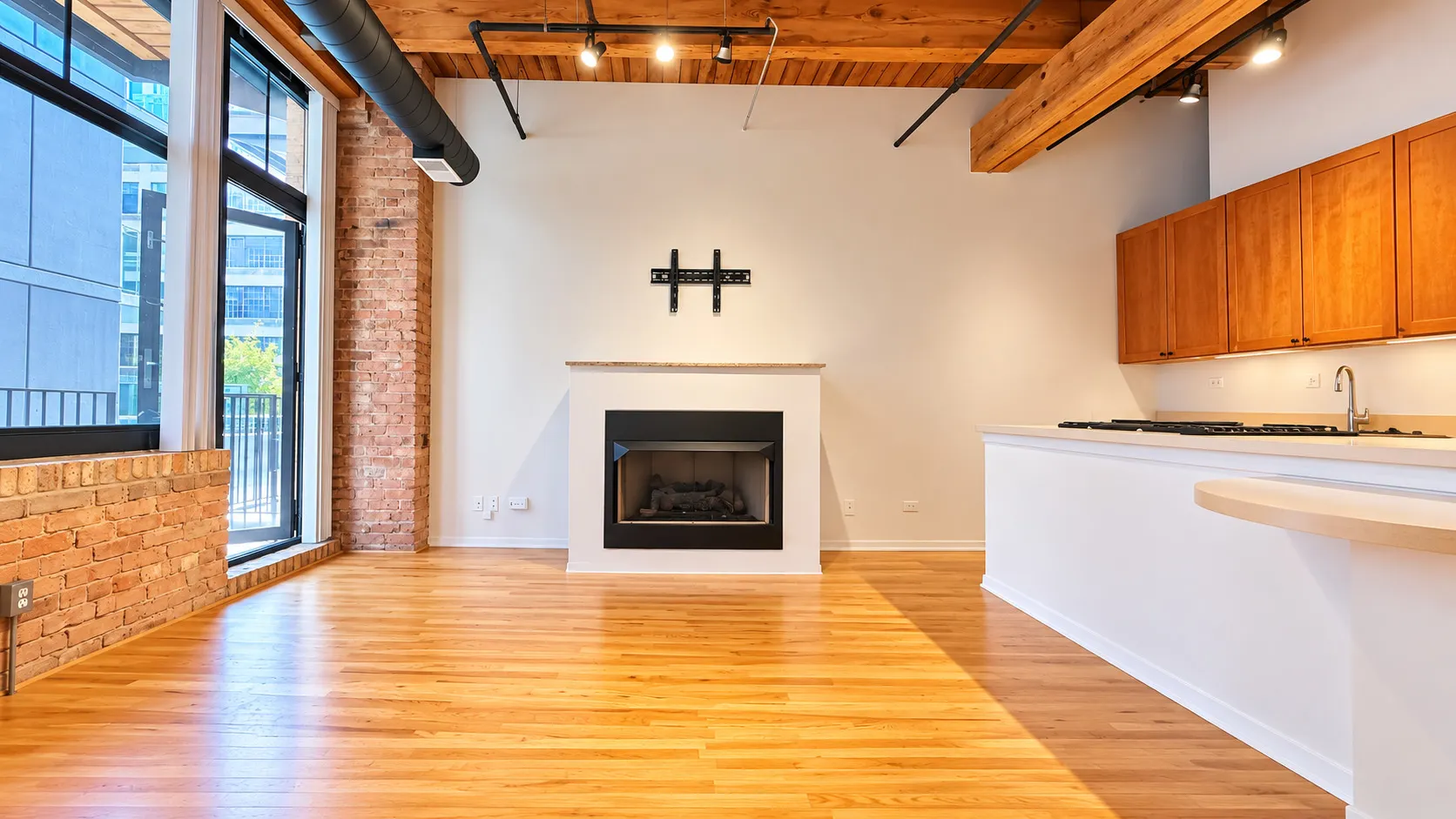 625 W Jackson Boulevard IL #310