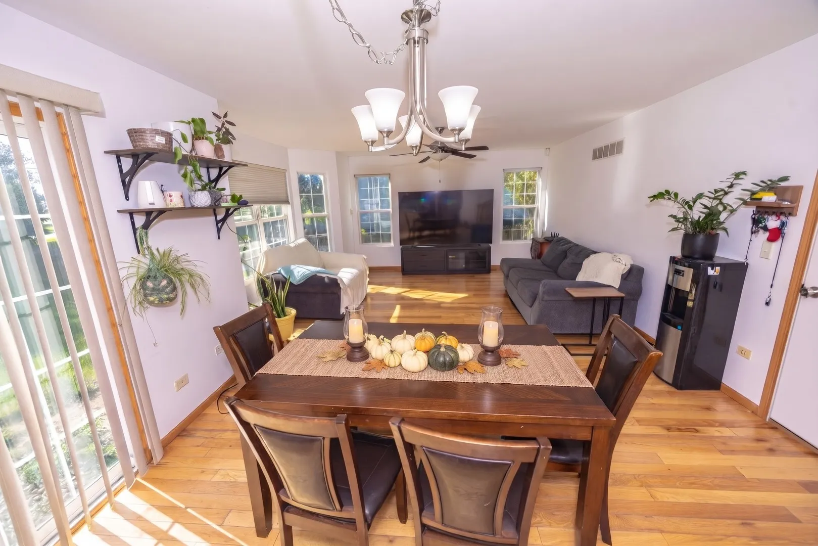 6512 Cascade Ridge Drive IL