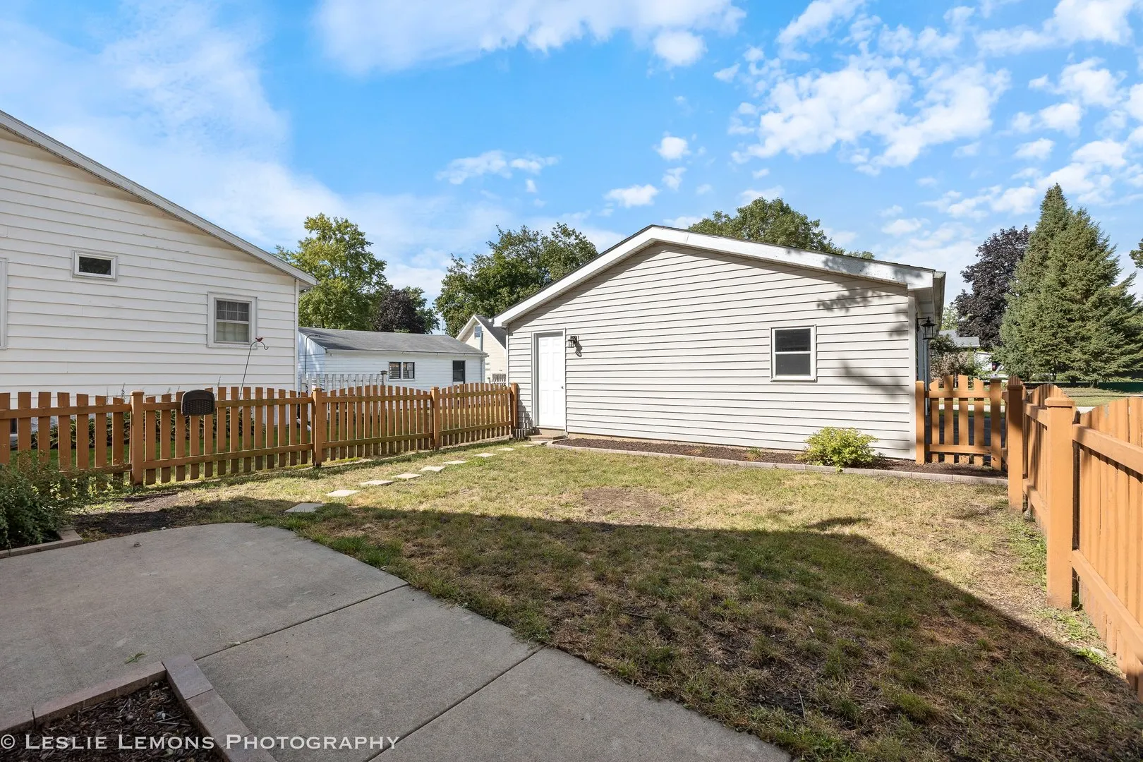 126 E Kerr Street IL