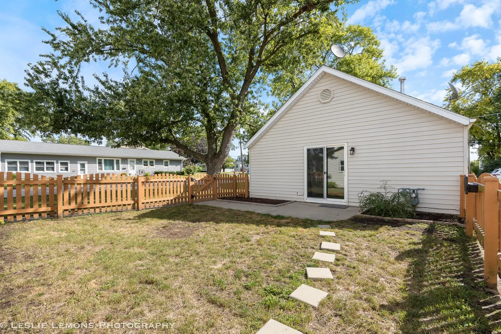 126 E Kerr Street IL