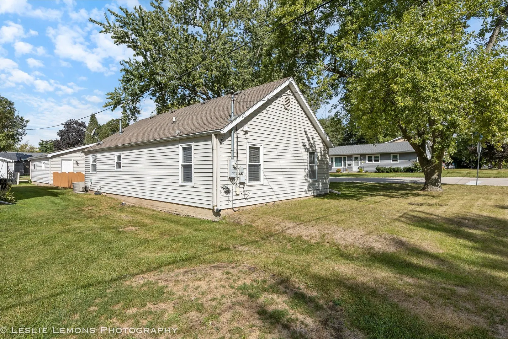 126 E Kerr Street IL