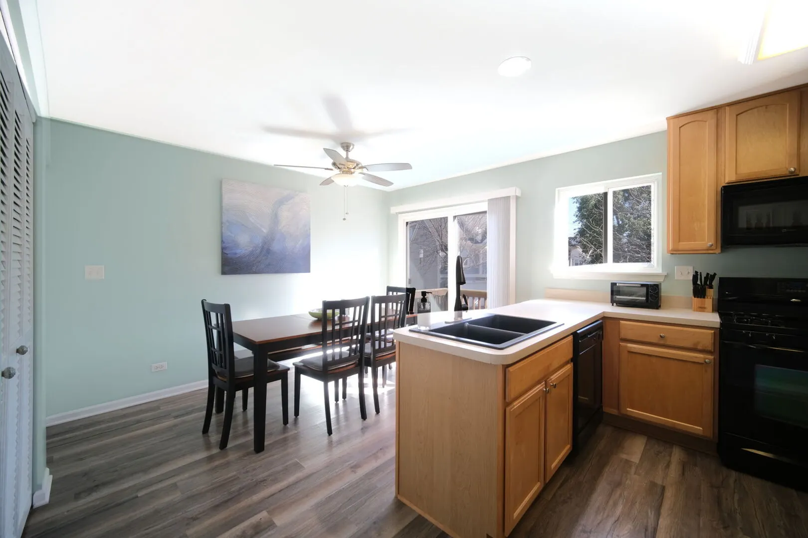 1263 Derry Lane IL