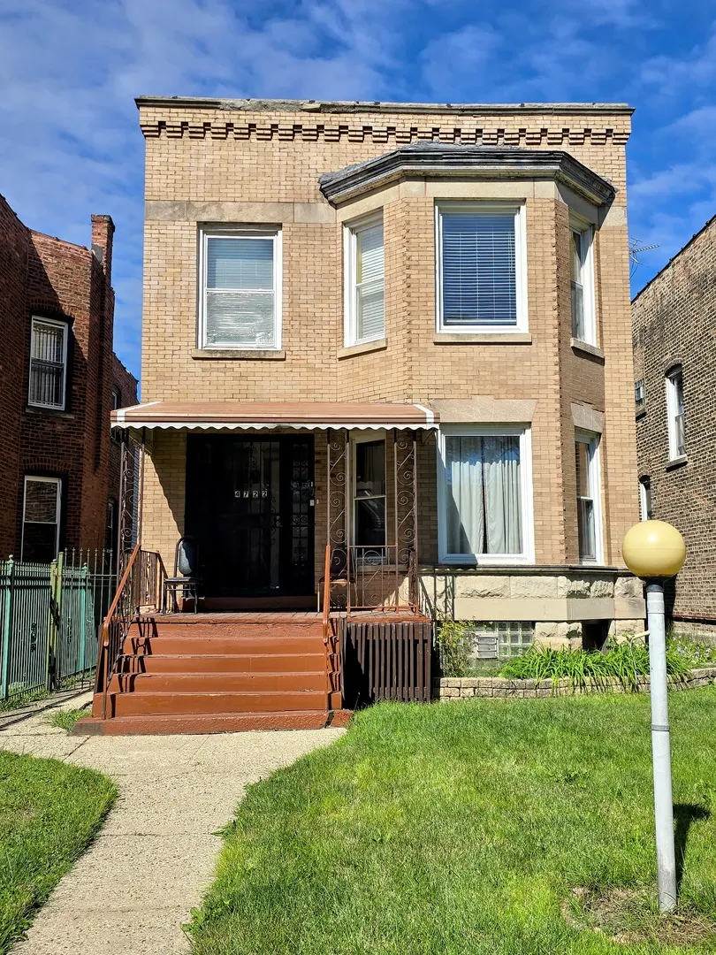 4722 W West End Avenue IL