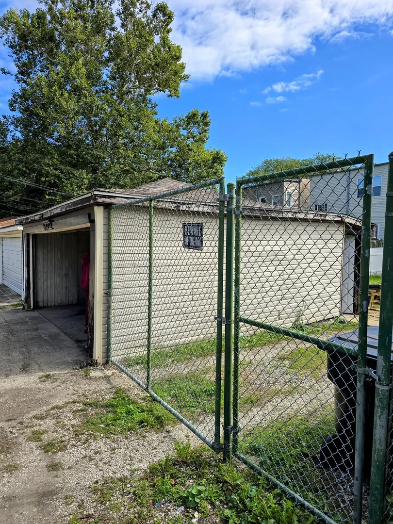 4722 W West End Avenue IL