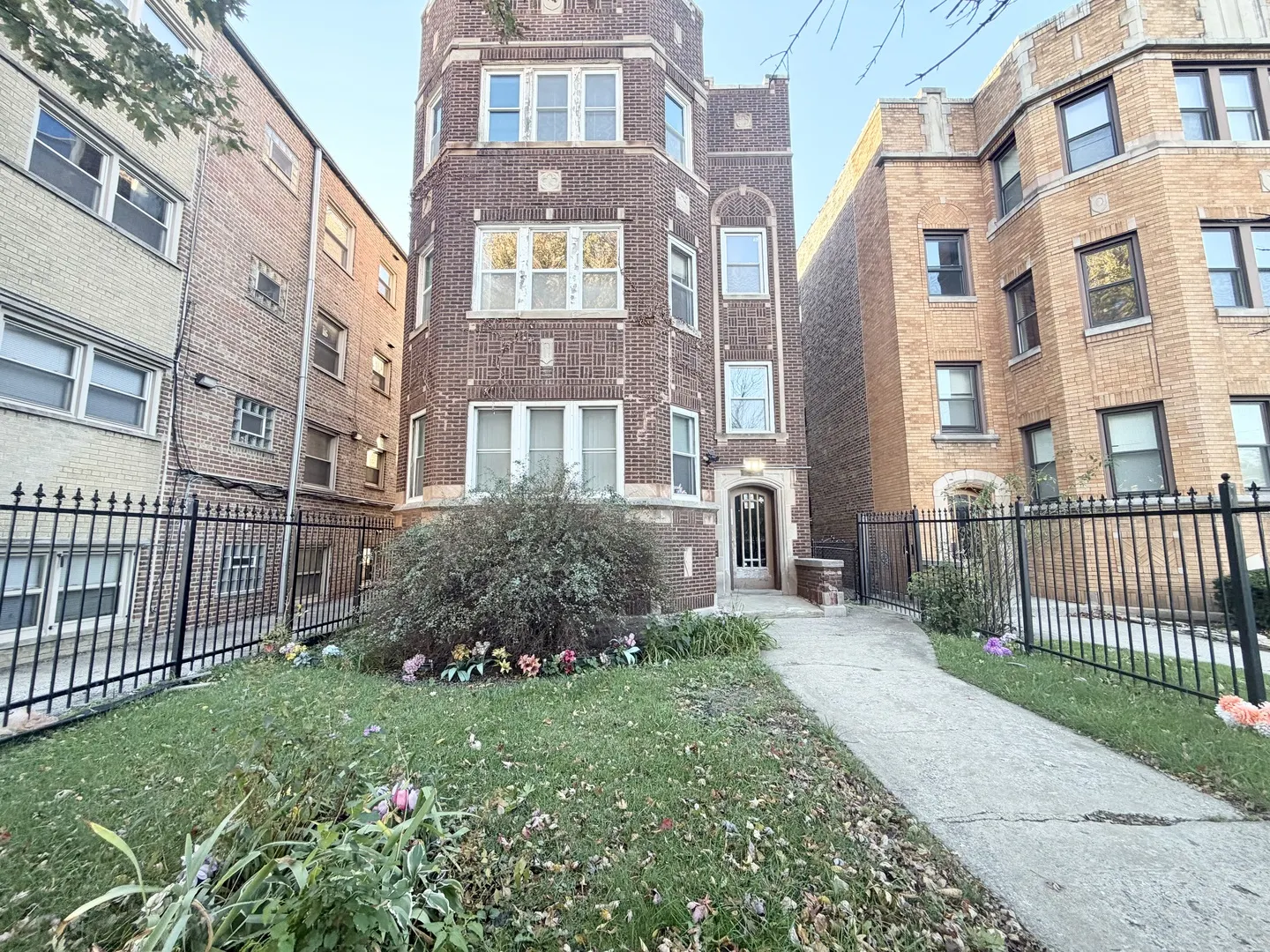7840 S Jeffery Boulevard IL #2