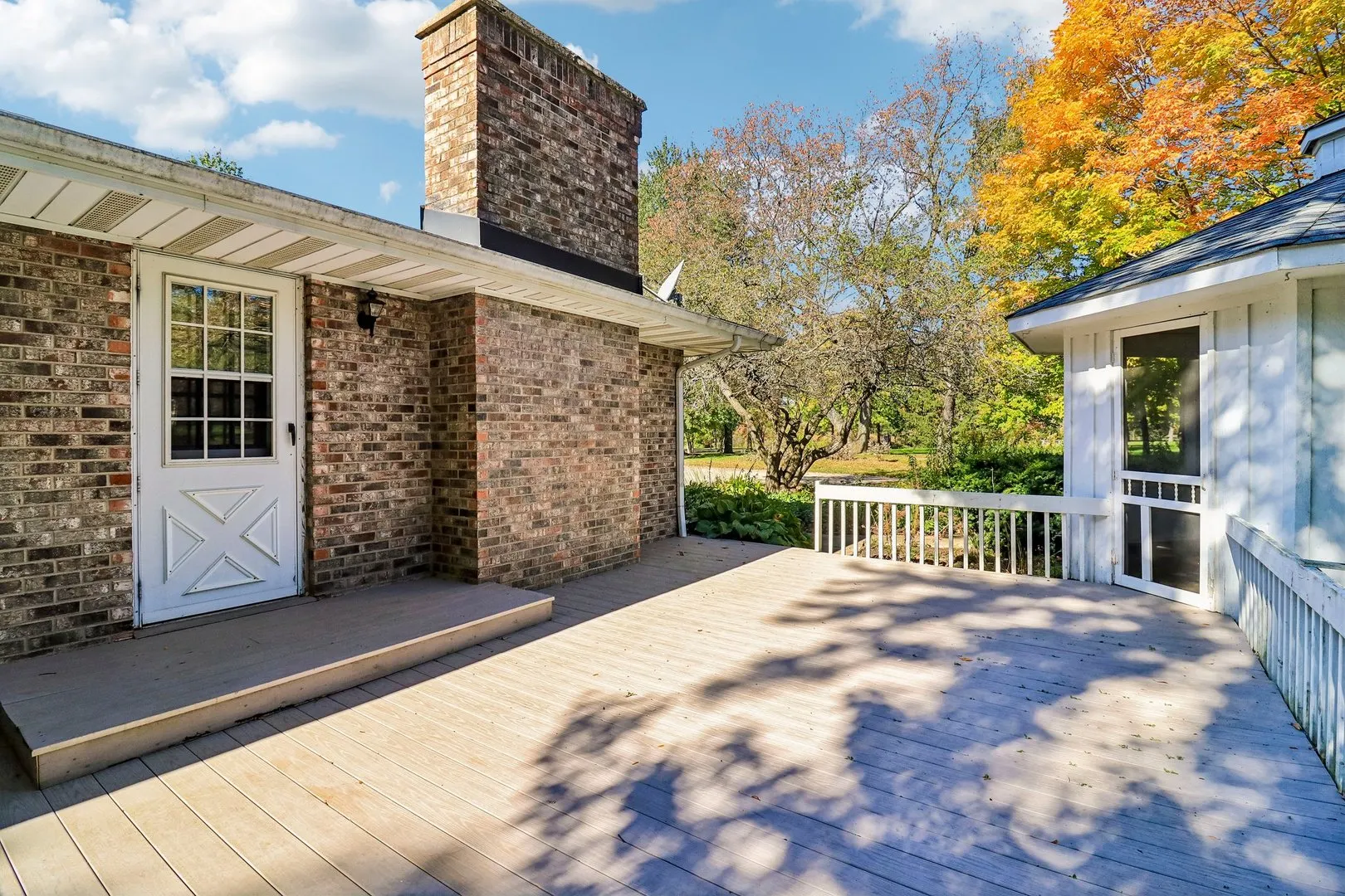 9516 N Clark Road IL