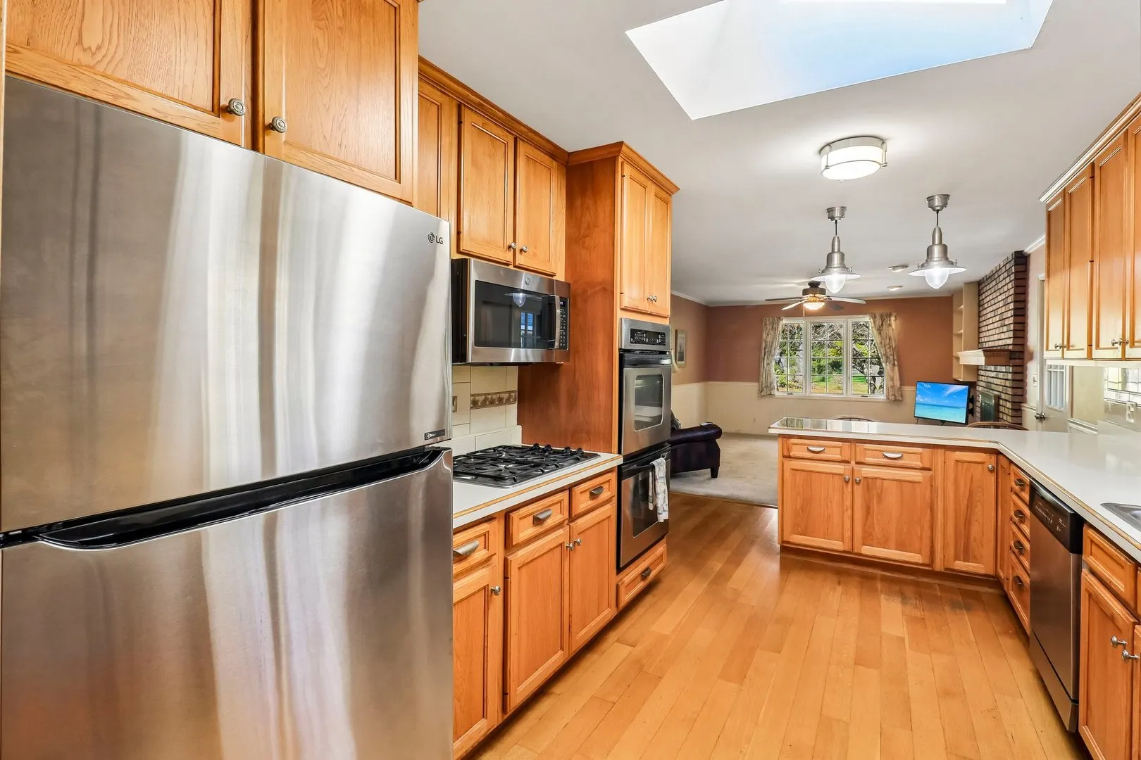 9516 N Clark Road IL