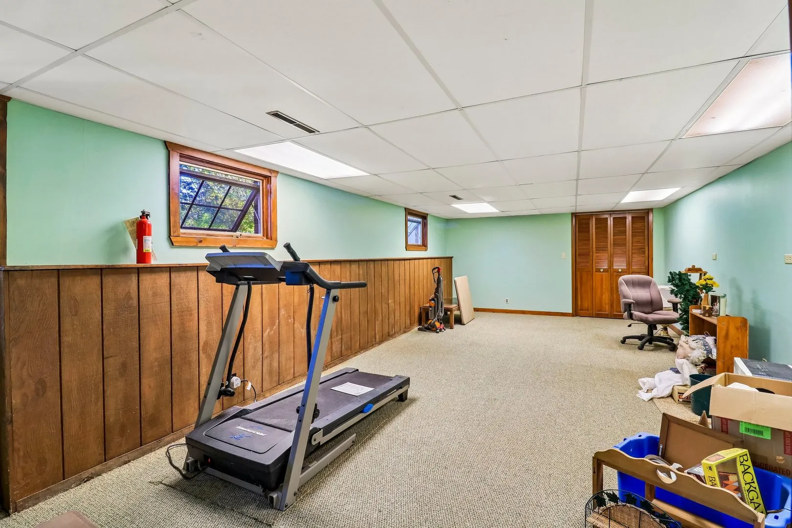 9516 N Clark Road IL