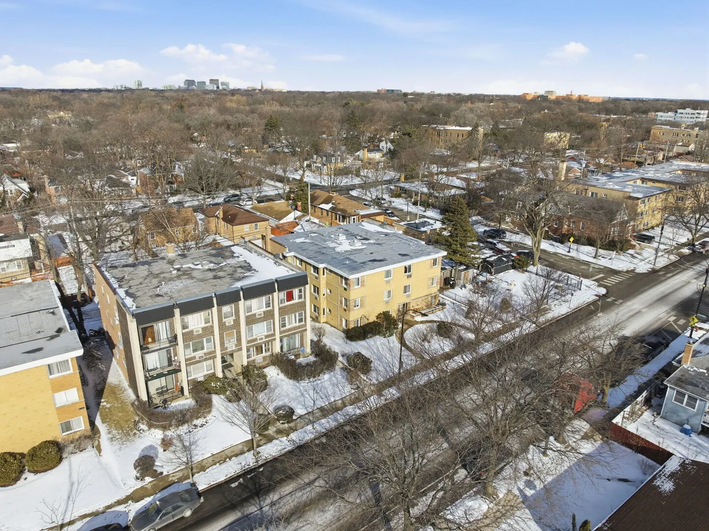 1609 Howard Street IL #2