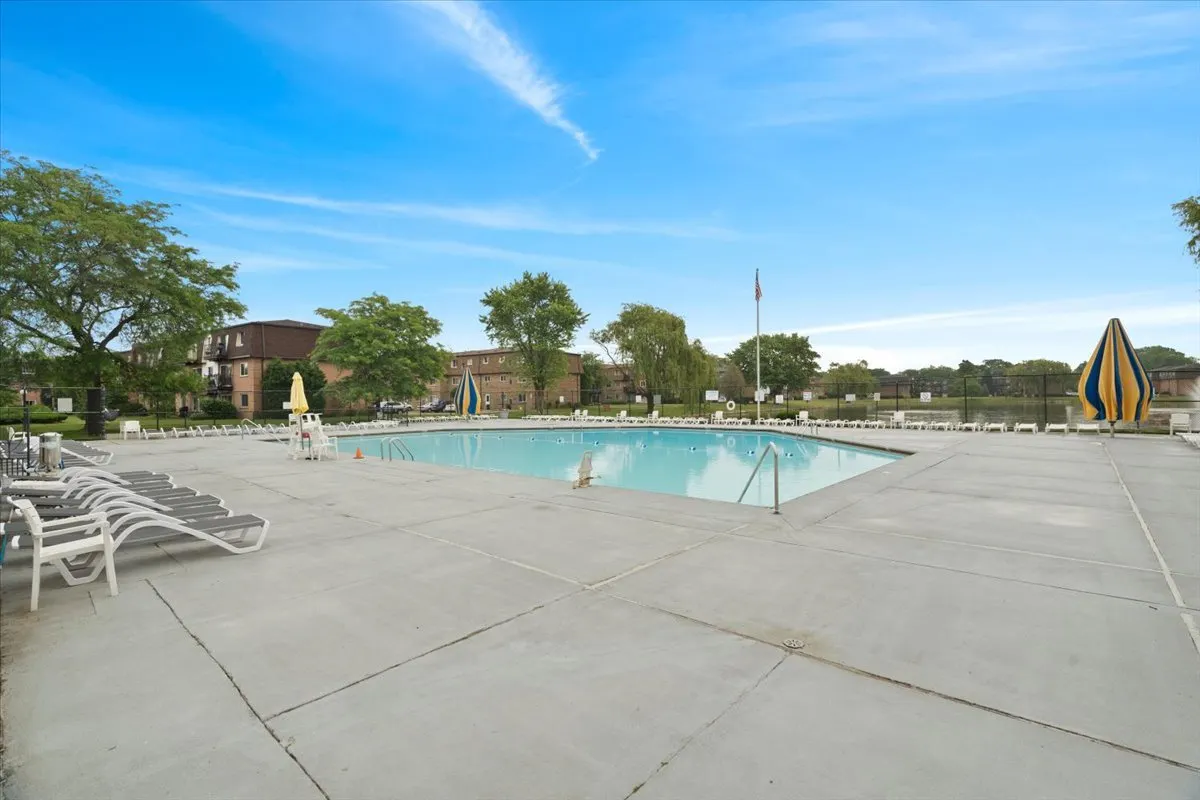 9428 Bay Colony Drive IL #1S