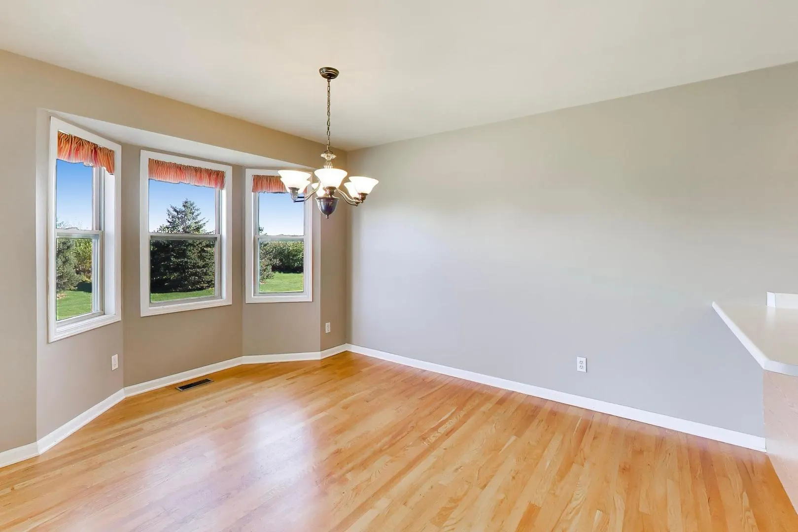 1806 Amelia Court IL #1806
