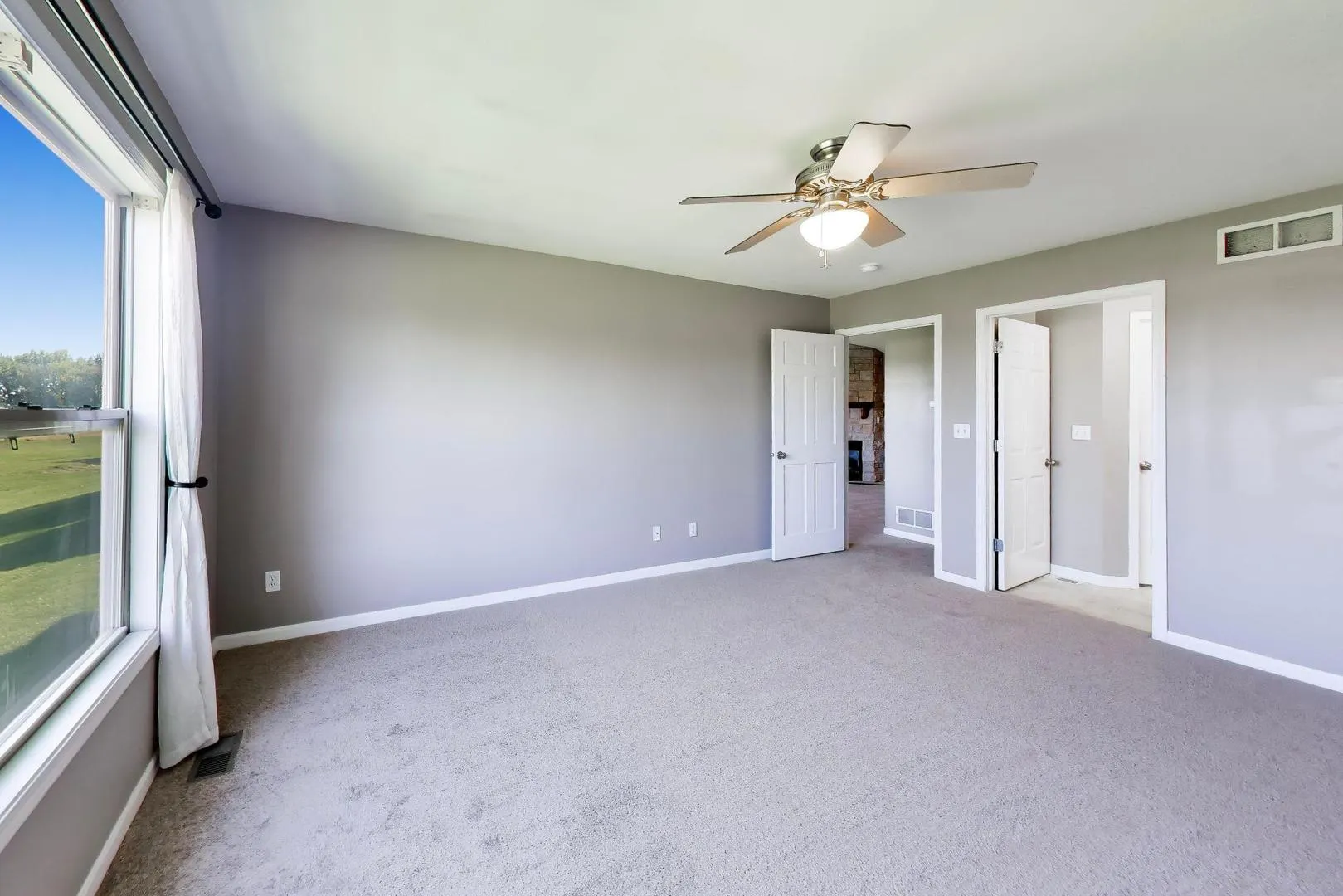 1806 Amelia Court IL #1806