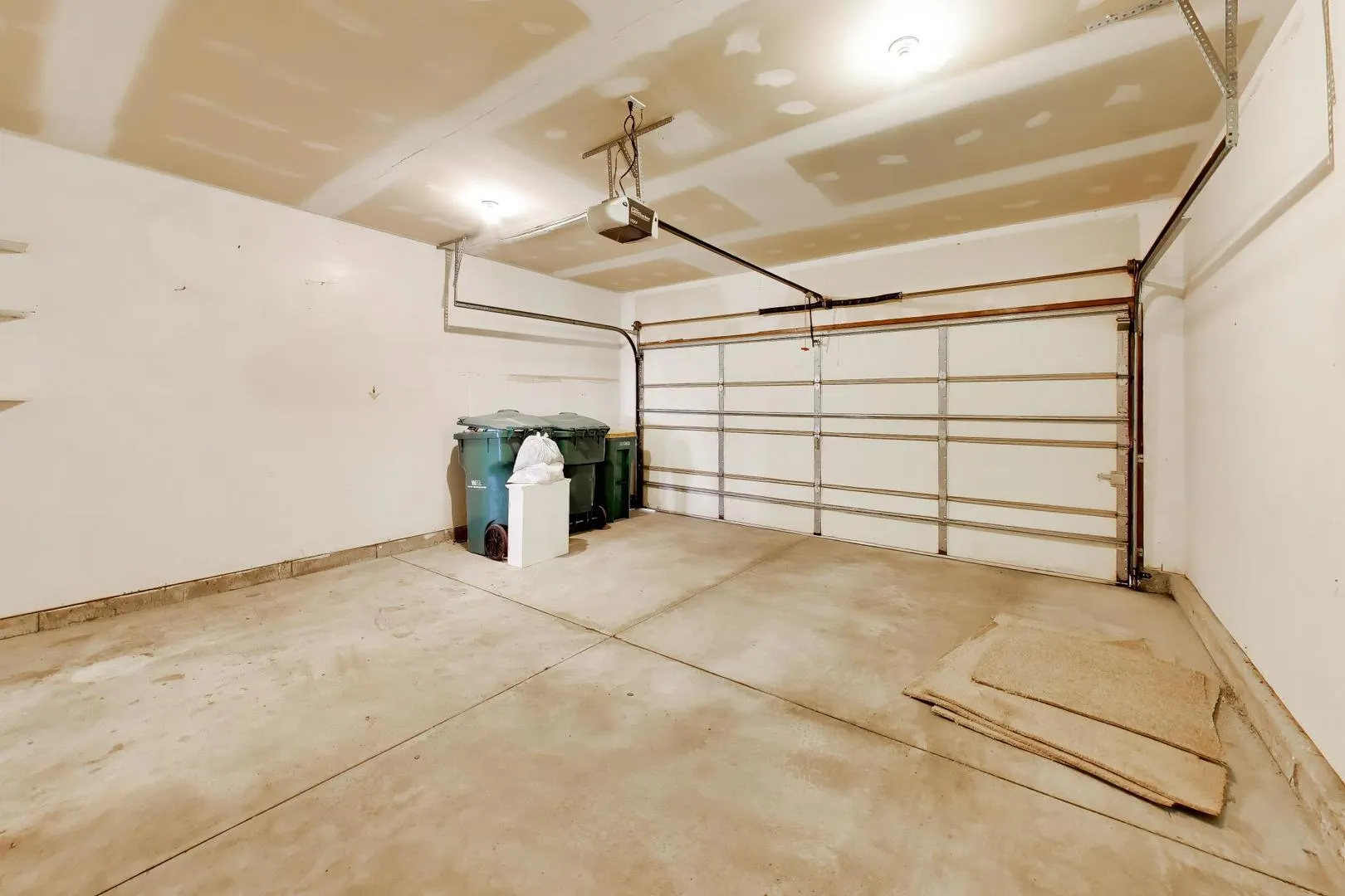 1806 Amelia Court IL #1806