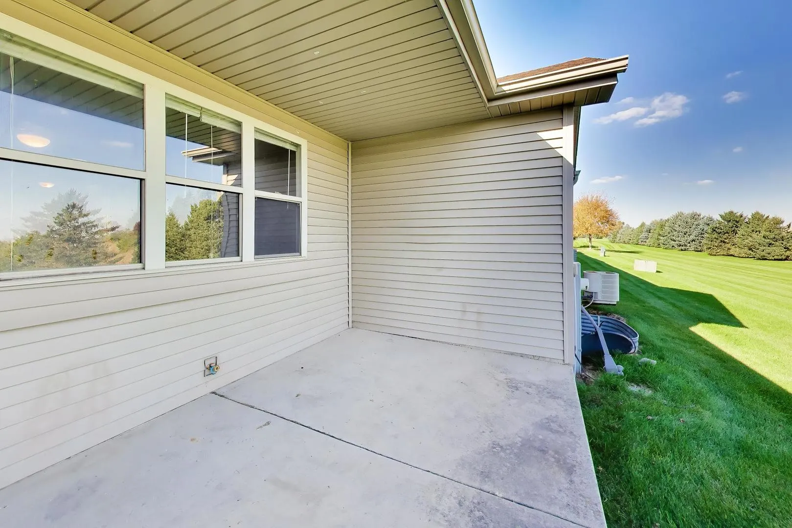 1806 Amelia Court IL #1806