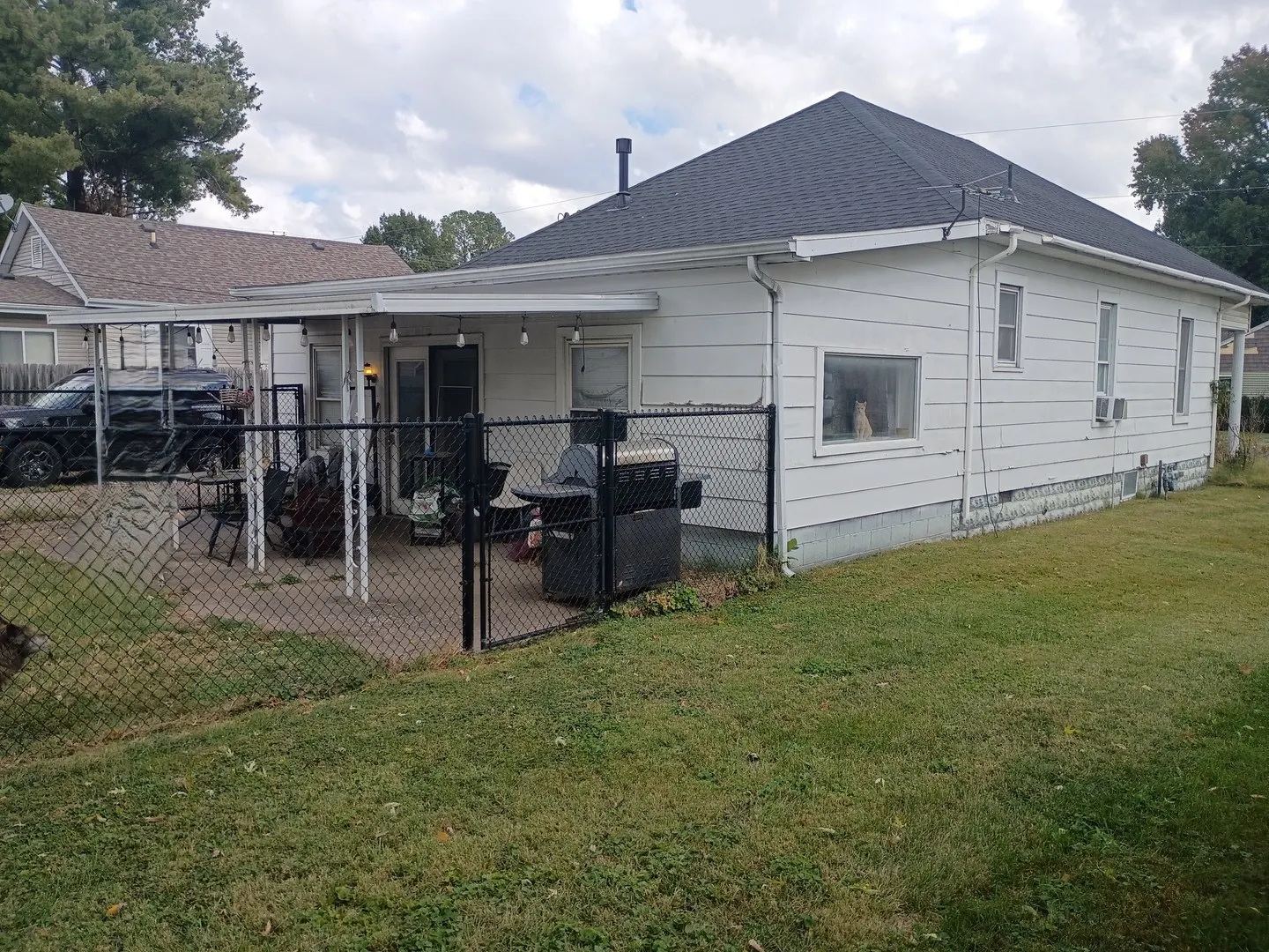 1210 N LOGAN Street IL