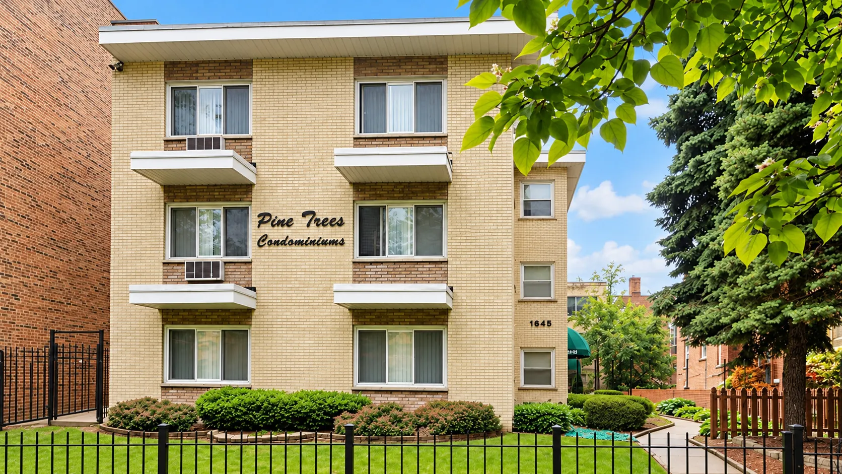 1645 W Farwell Avenue IL #3B