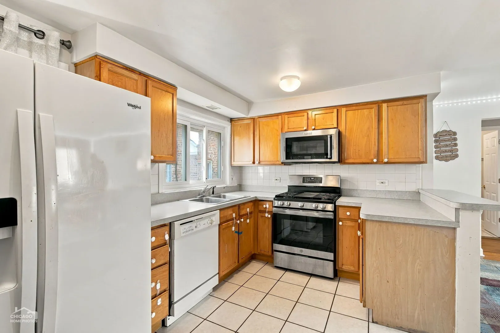 1645 W Farwell Avenue IL #3B