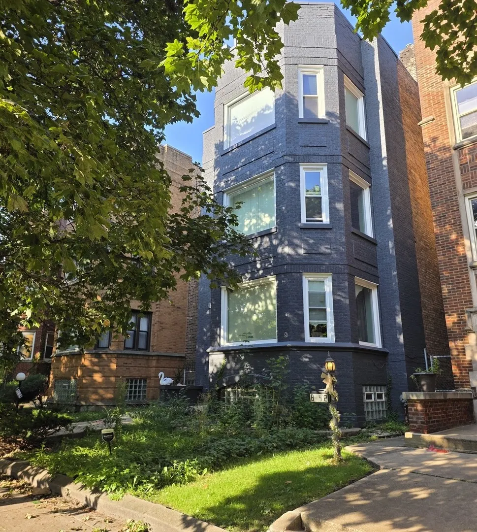 8146 S Langley Avenue IL