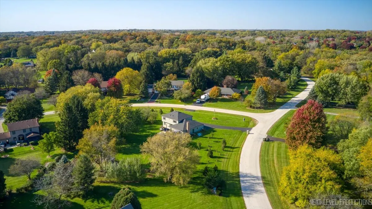 6N286 Creekside Drive IL