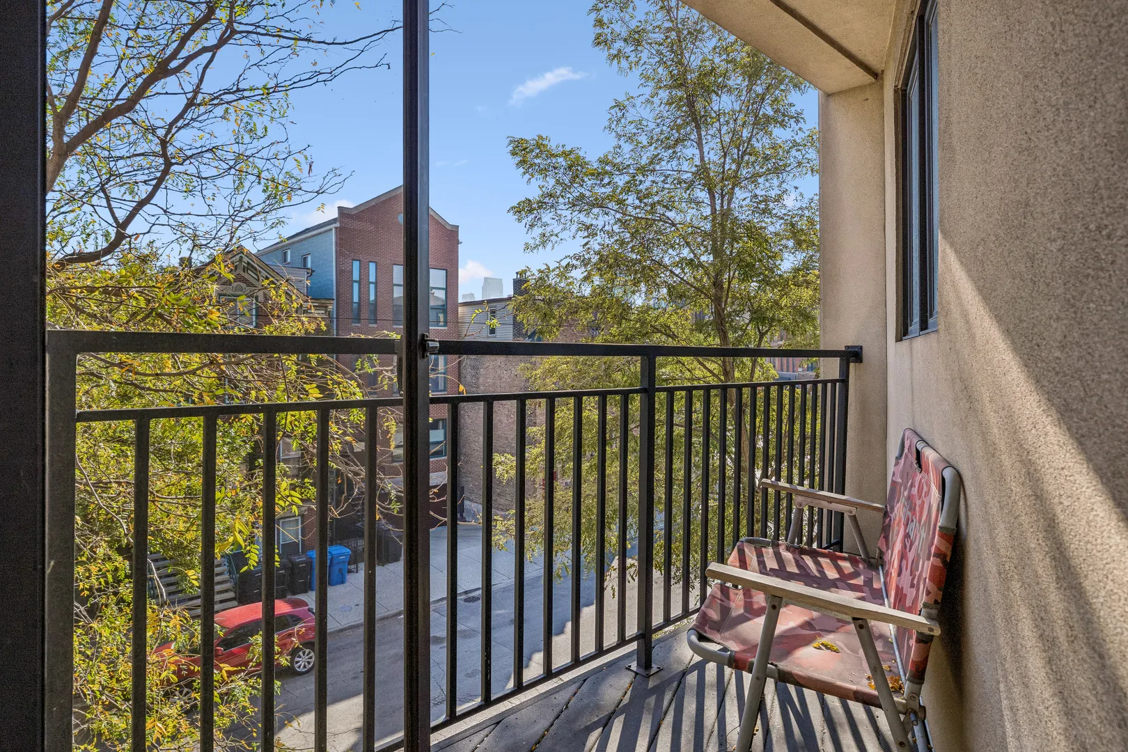 875 N Milwaukee Avenue IL #2S