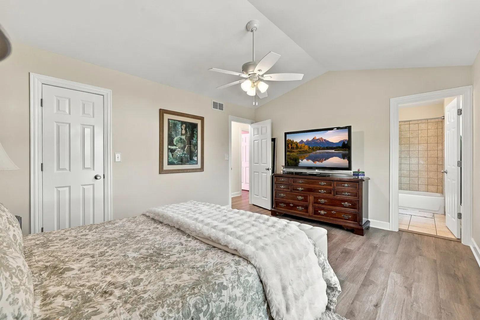 380 Dorchester Lane IL
