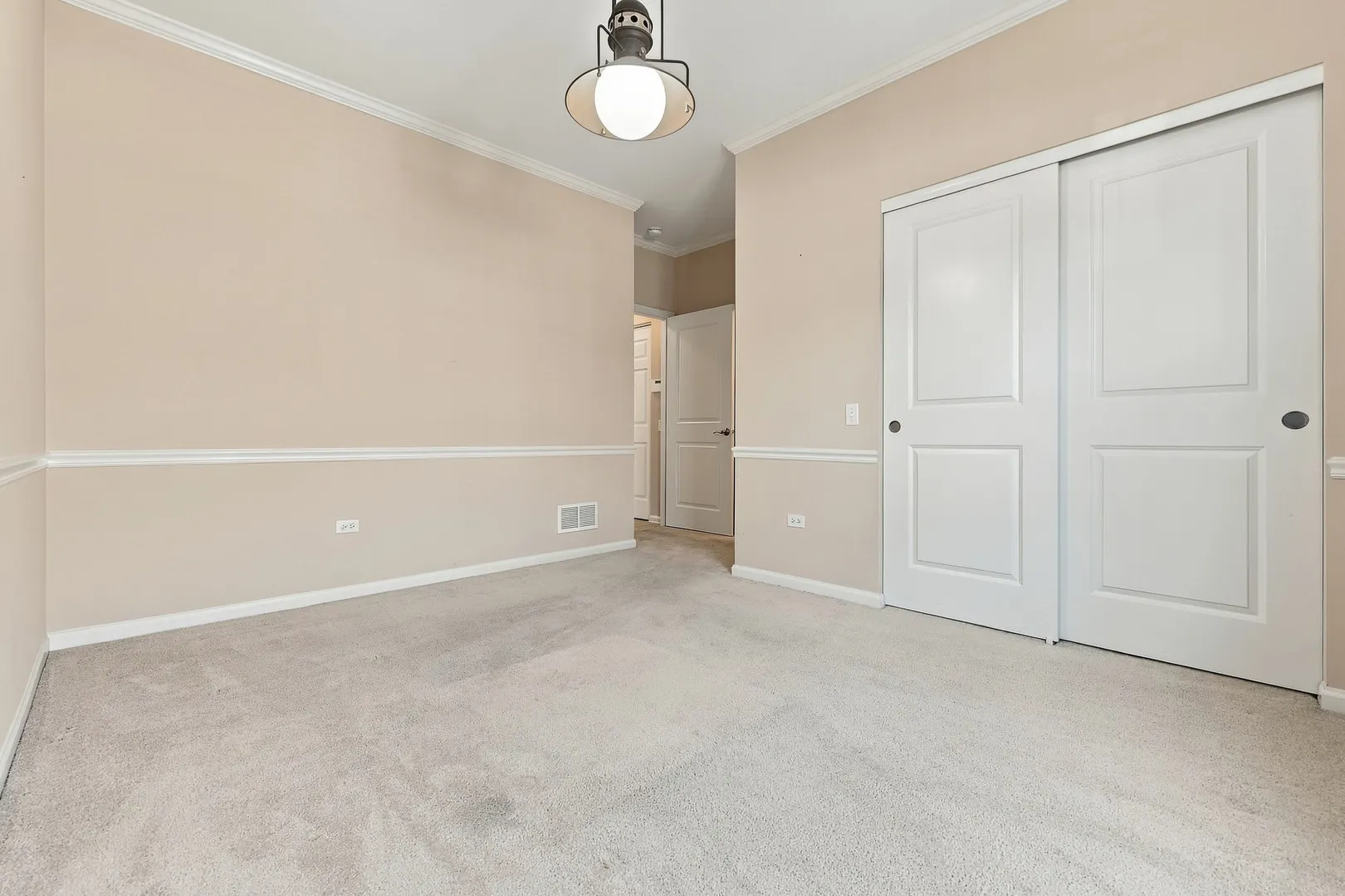 13480 CRESTVIEW Drive IL