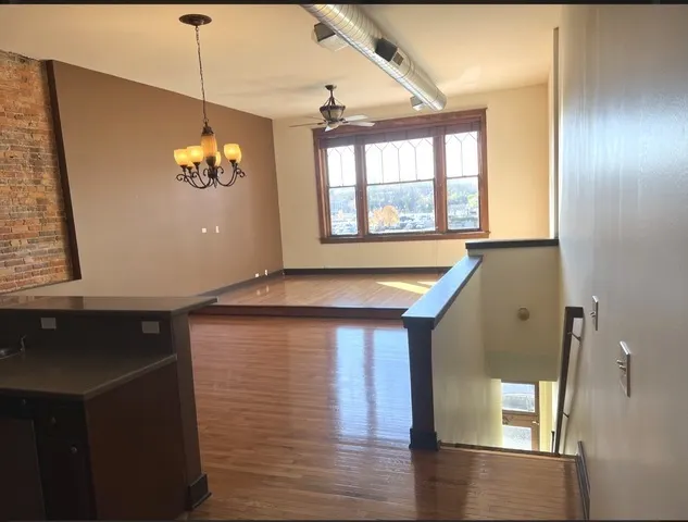 26 E Downer Place IL